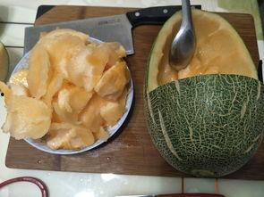吃哈密瓜抖音,哈密瓜的甜蜜诱惑，尽在这一口