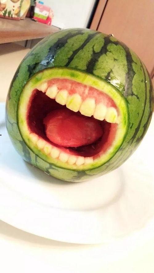 吃瓜的牙,揭秘娱乐圈的“咬痕”之谜