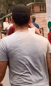 小哥吃瓜现场视频,揭秘娱乐圈幕后真相